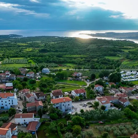 4 Elements - Luxury Family Apartamento Tar-Vabriga